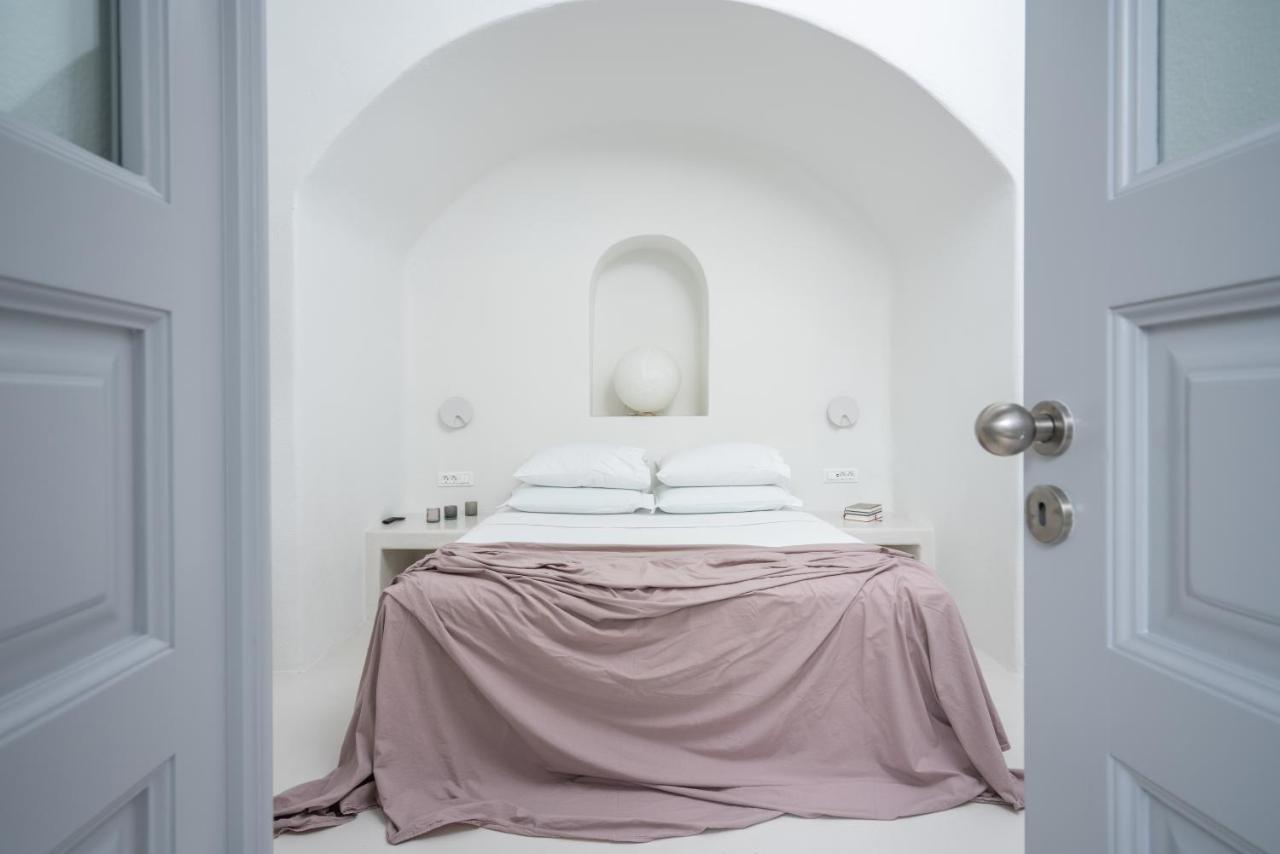 Inspire Santorini Luxury Villas Фира Екстериор снимка