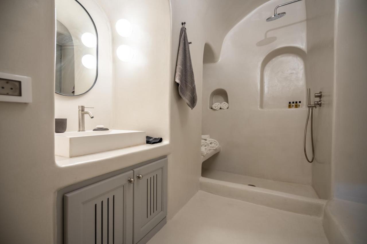Inspire Santorini Luxury Villas Фира Екстериор снимка