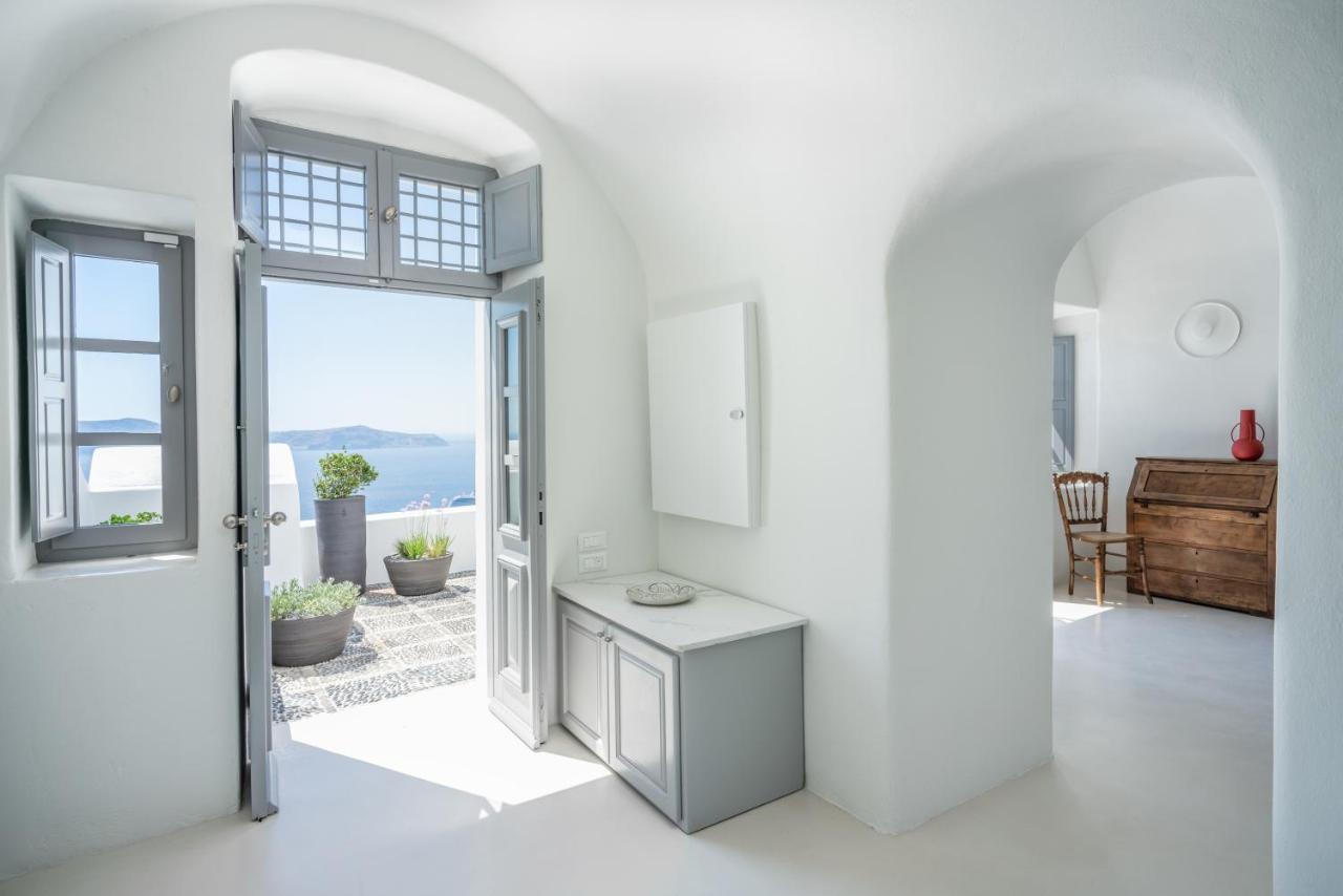 Inspire Santorini Luxury Villas Фира Екстериор снимка